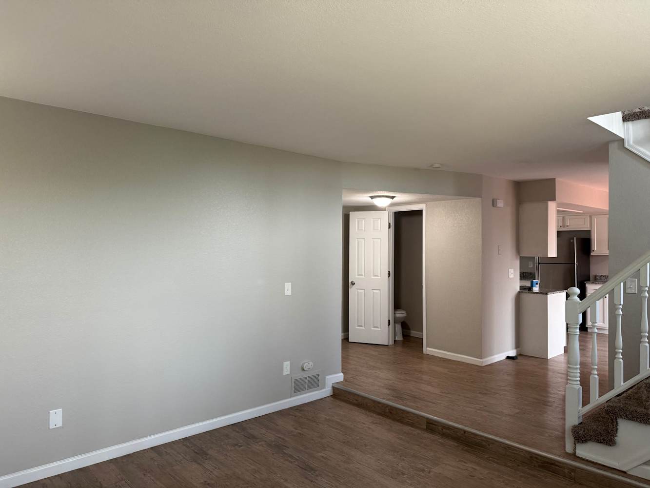 10541 Cherry St photo 3