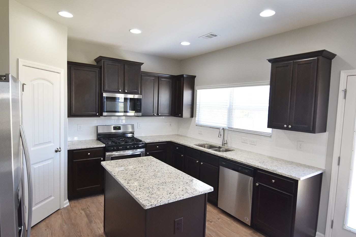 15 Valley Brook Way photo 5