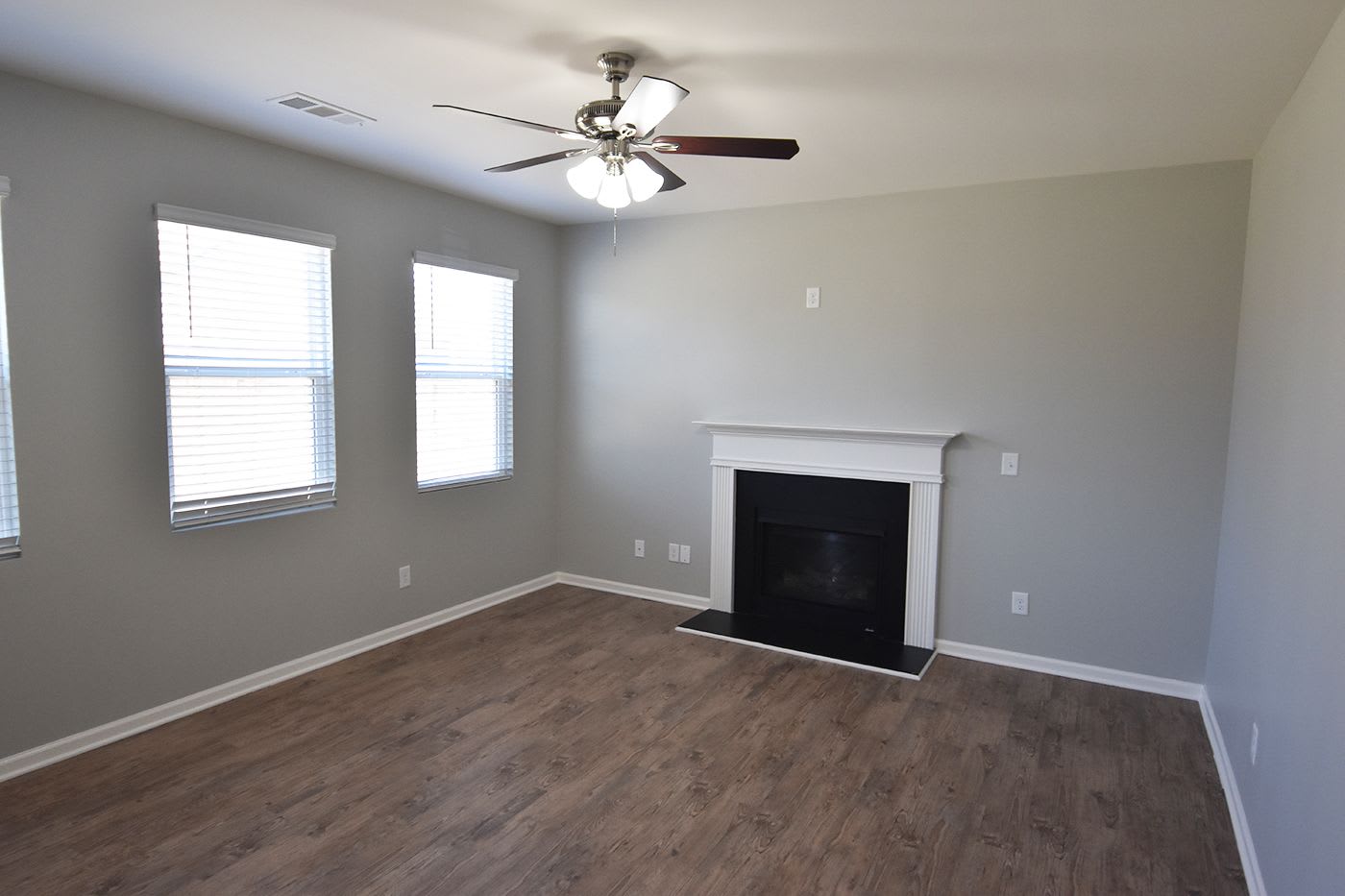 15 Valley Brook Way photo 4