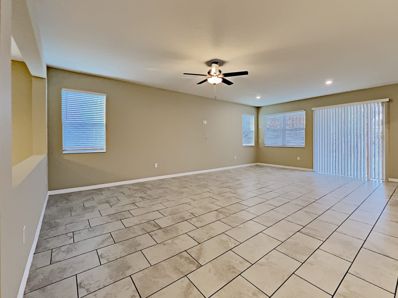 14231 Seranoa Dr photo 3