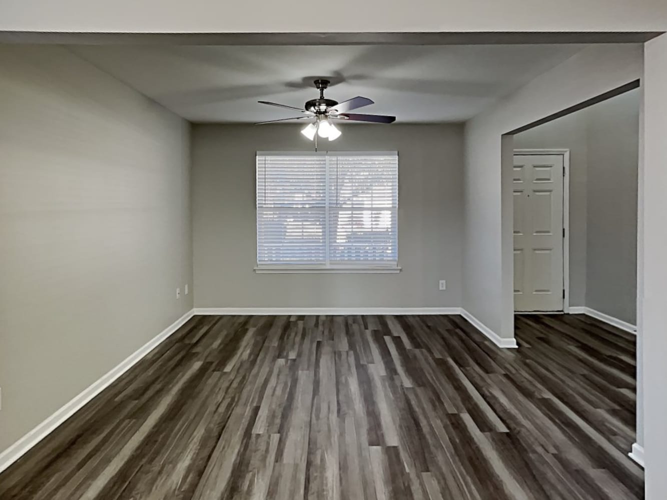 5000 Mesa Ct photo 4