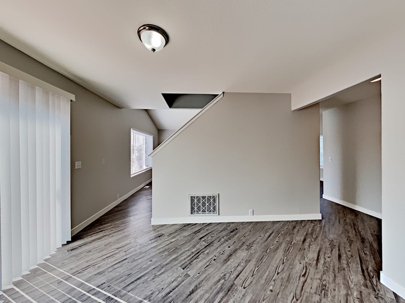 6563 Harvey Ln photo 5