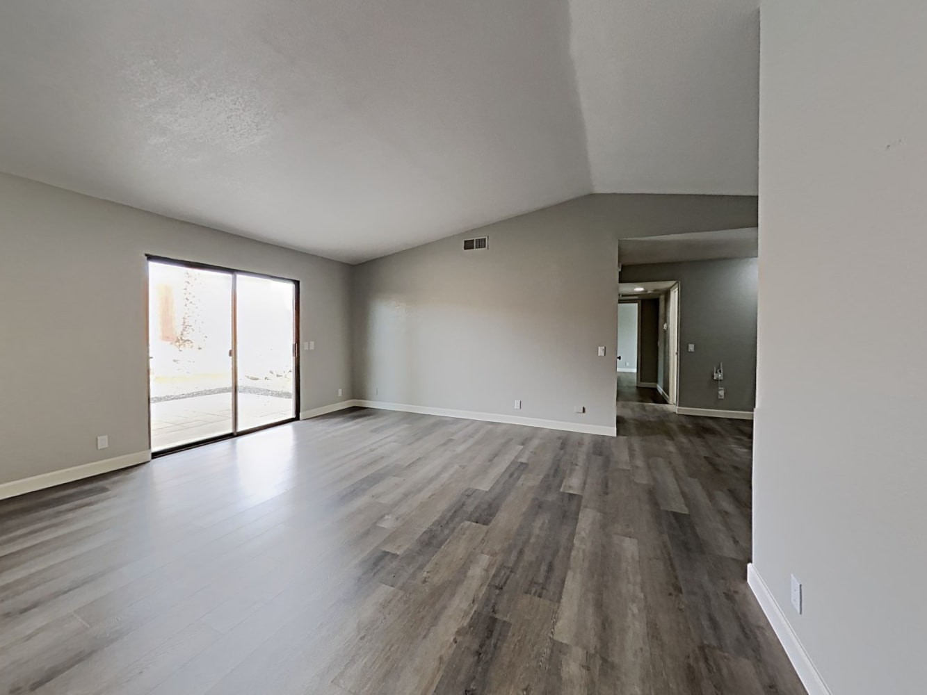 411 Union Ct photo 5