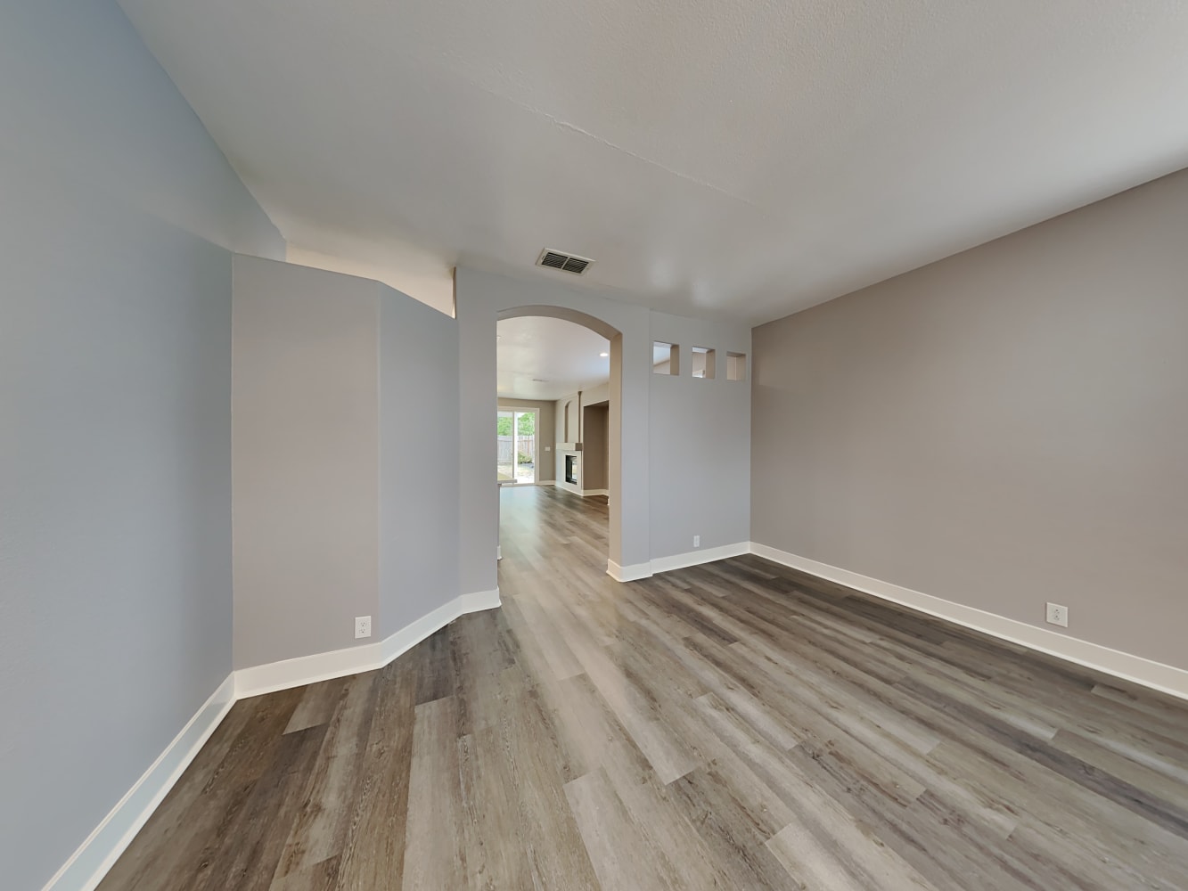 8248 Brewster Mill Cir photo 3