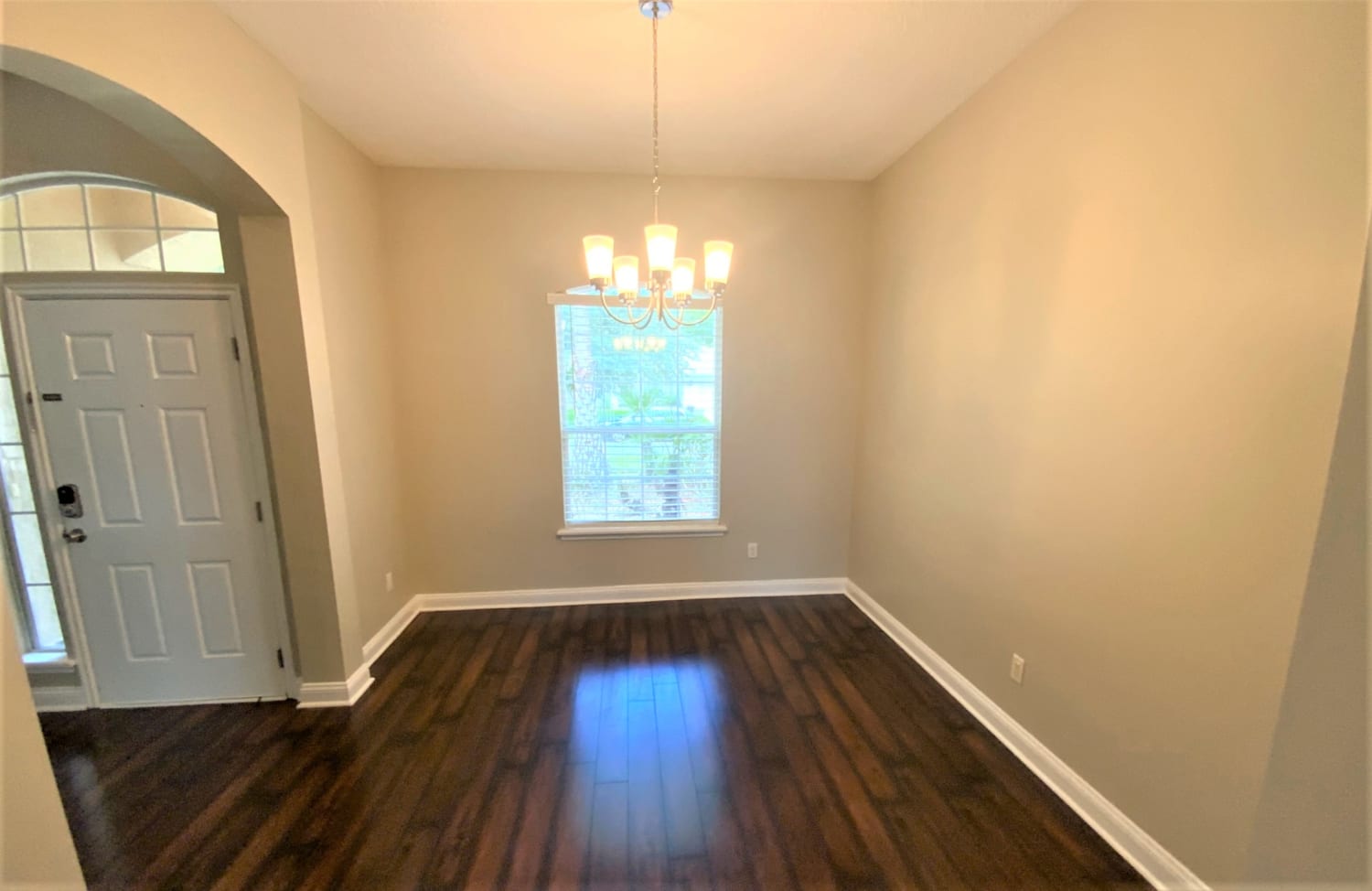 3155 Wandering Oaks Dr photo 5