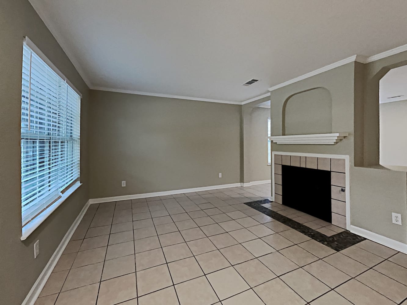 125 Southwood Dr photo 5