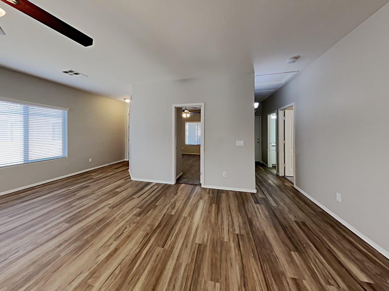 28588 N Rainfall Dr photo 4