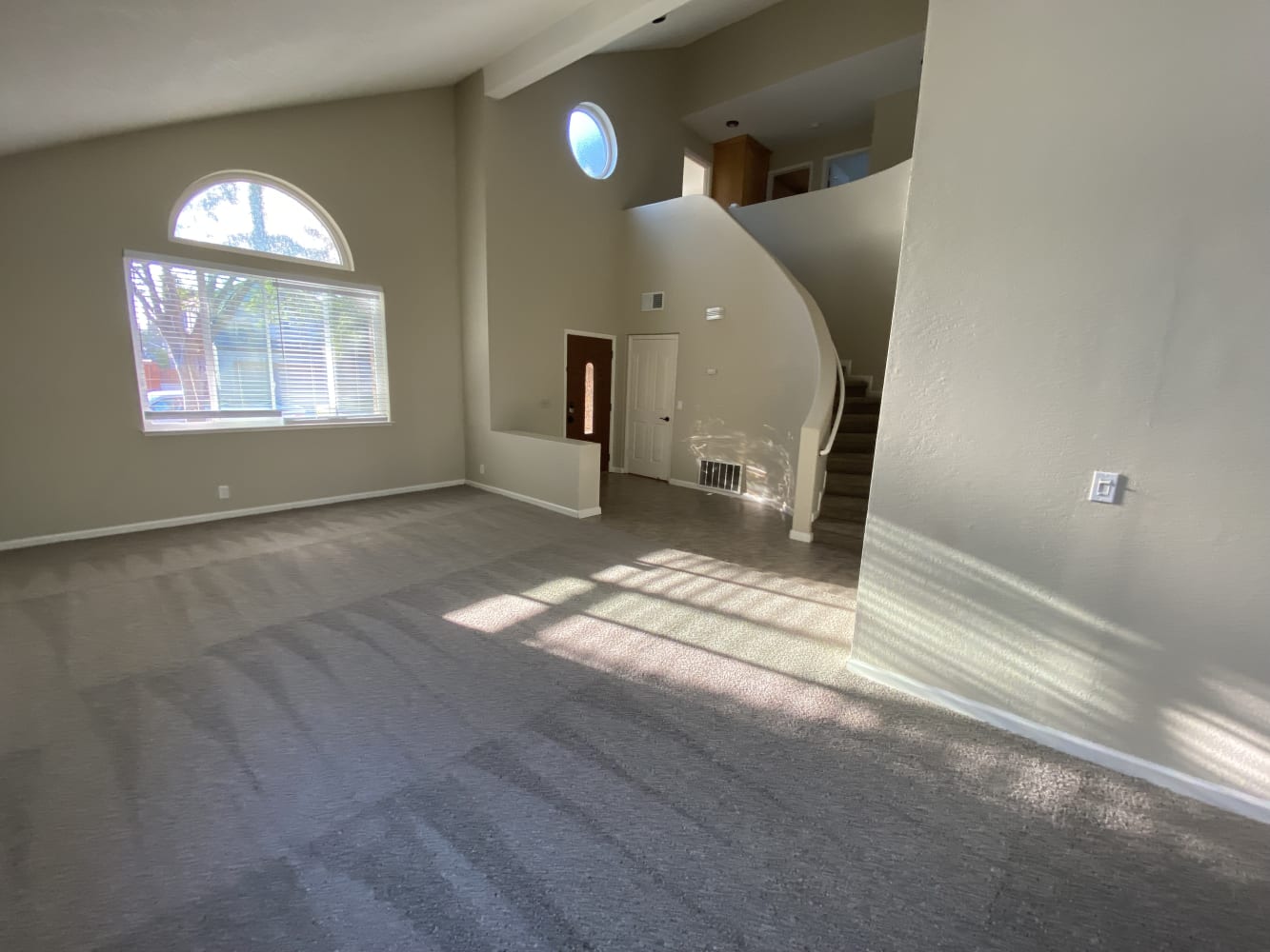 1287 Mayfield Cir photo 3