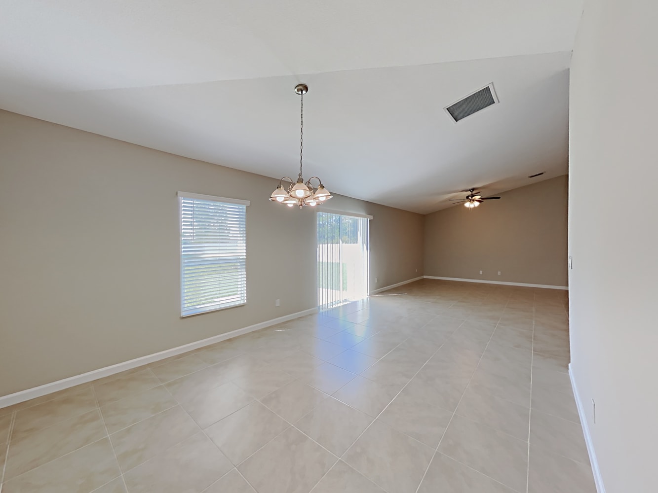 268 NW Bayshore Blvd photo 3