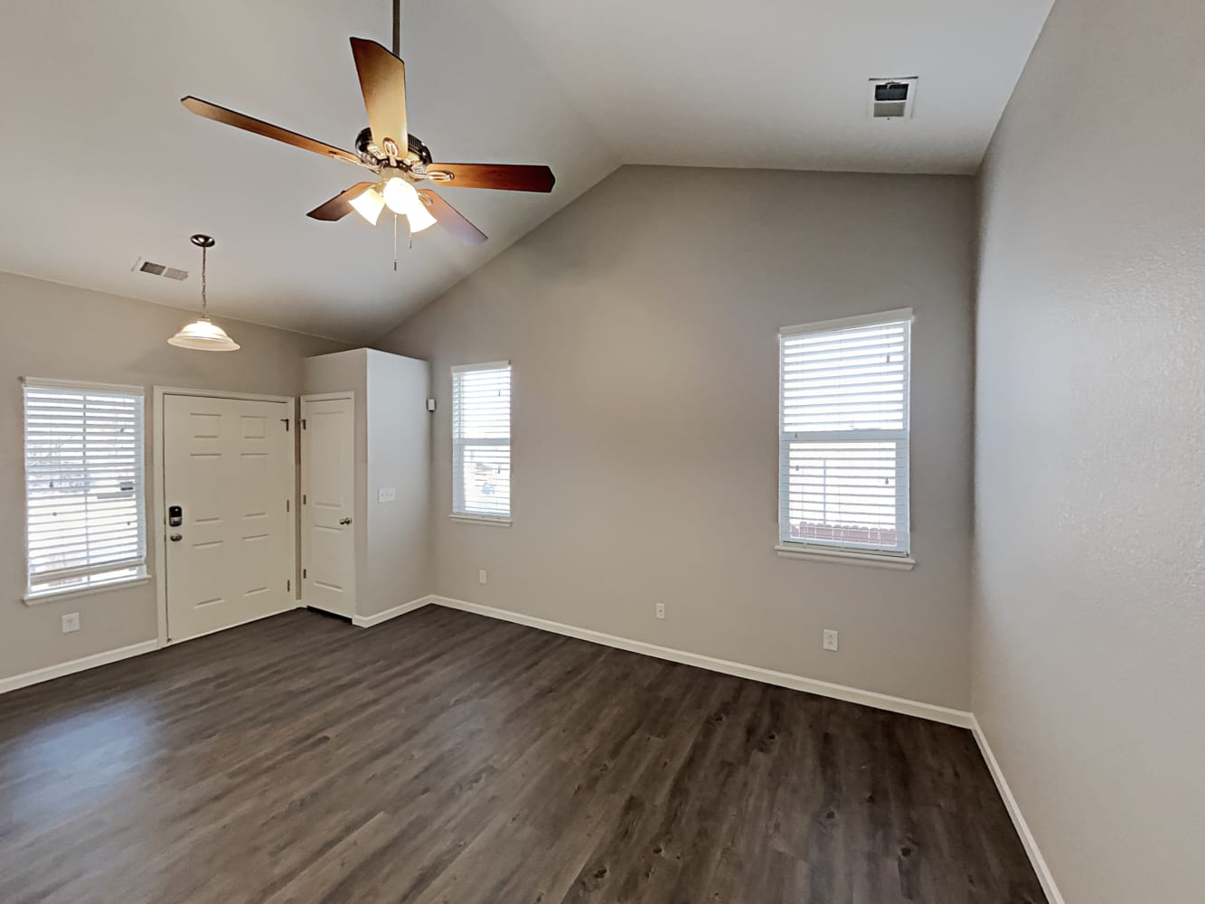 20166 E Belleview Ln photo 5