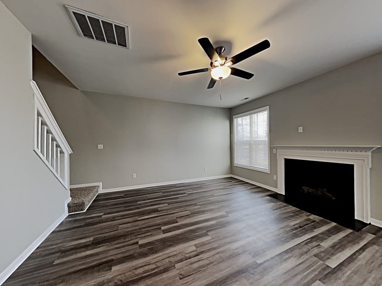 2032 Red Quartz Dr photo 4