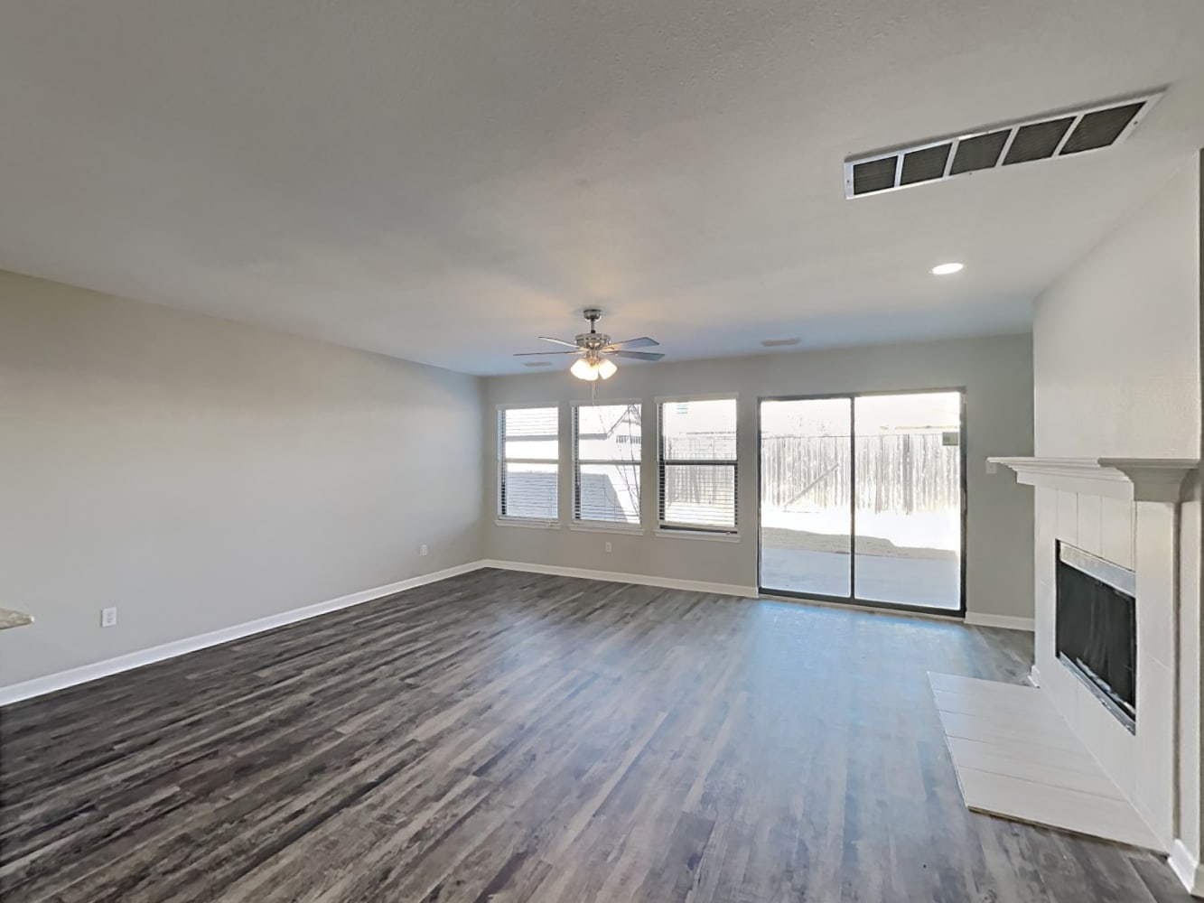 4217 Broken Bend Blvd photo 4