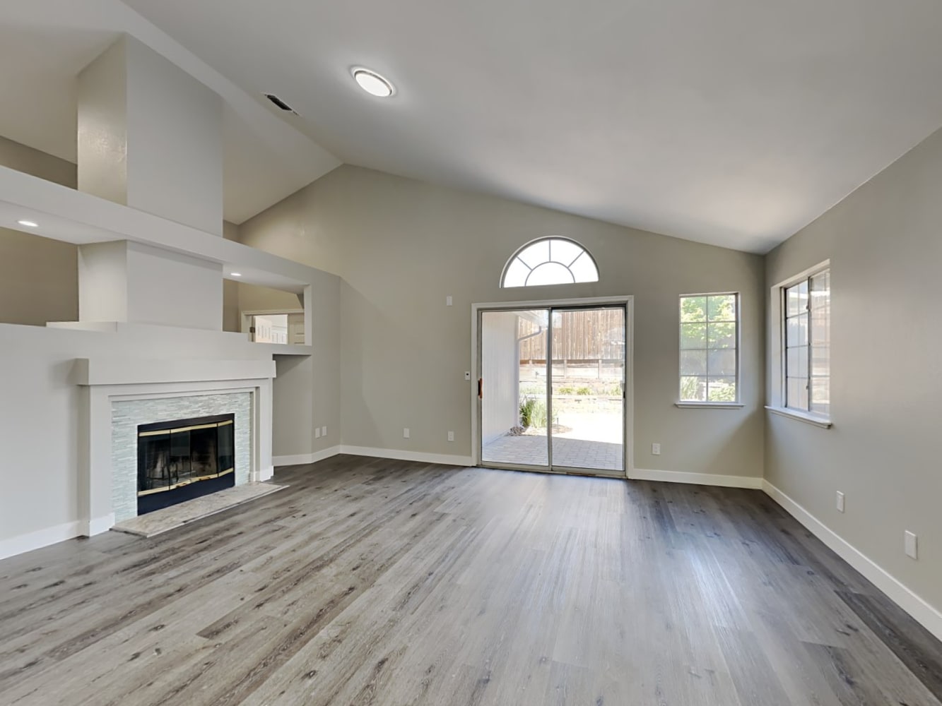 8250 Lonely Hill Way photo 4