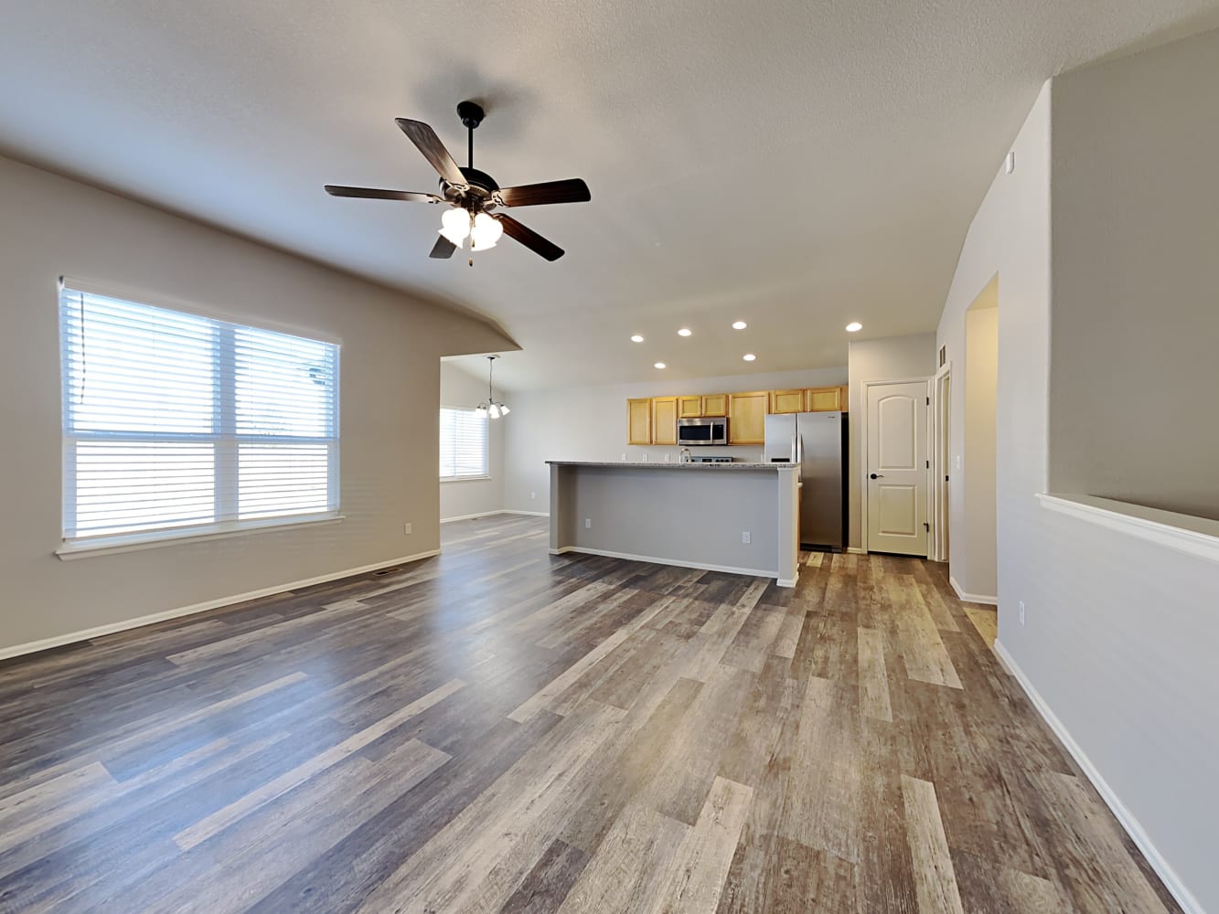 4762 Justeagen Dr photo 5
