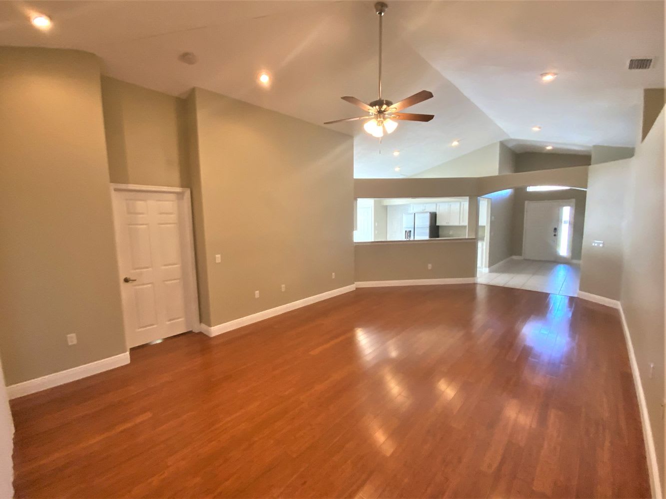 2760 Madrigal Ln photo 2