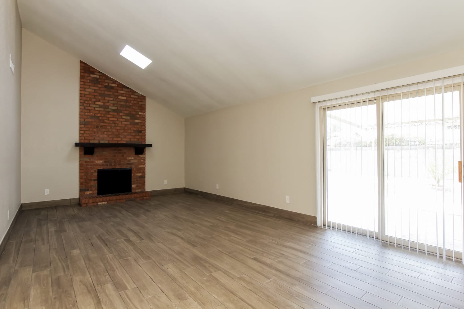3949 W Windrose Dr photo 3