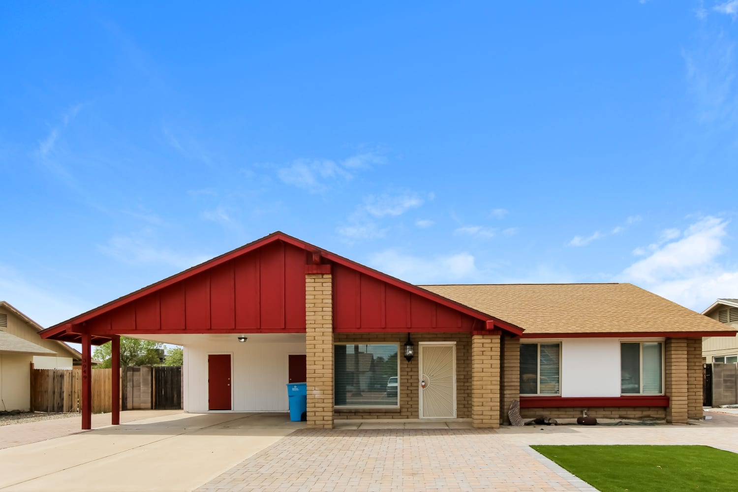 3949 W Windrose Dr