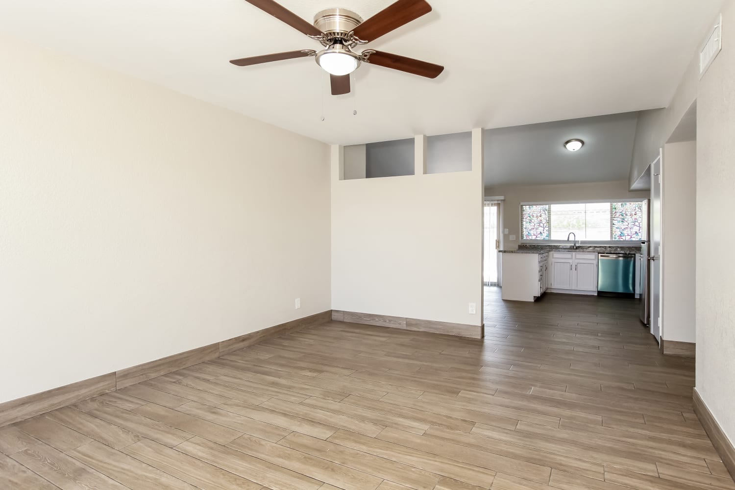 3949 W Windrose Dr photo 4