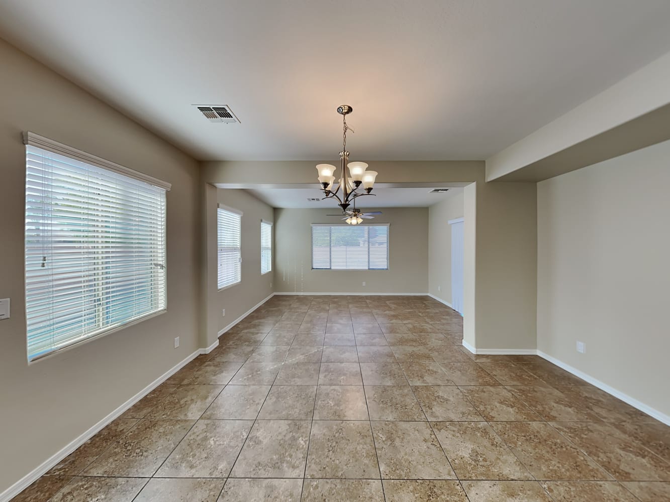 34927 N Mirandesa Dr photo 4