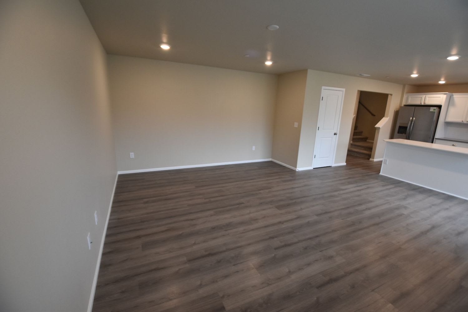 1709 Cushing St SW photo 2