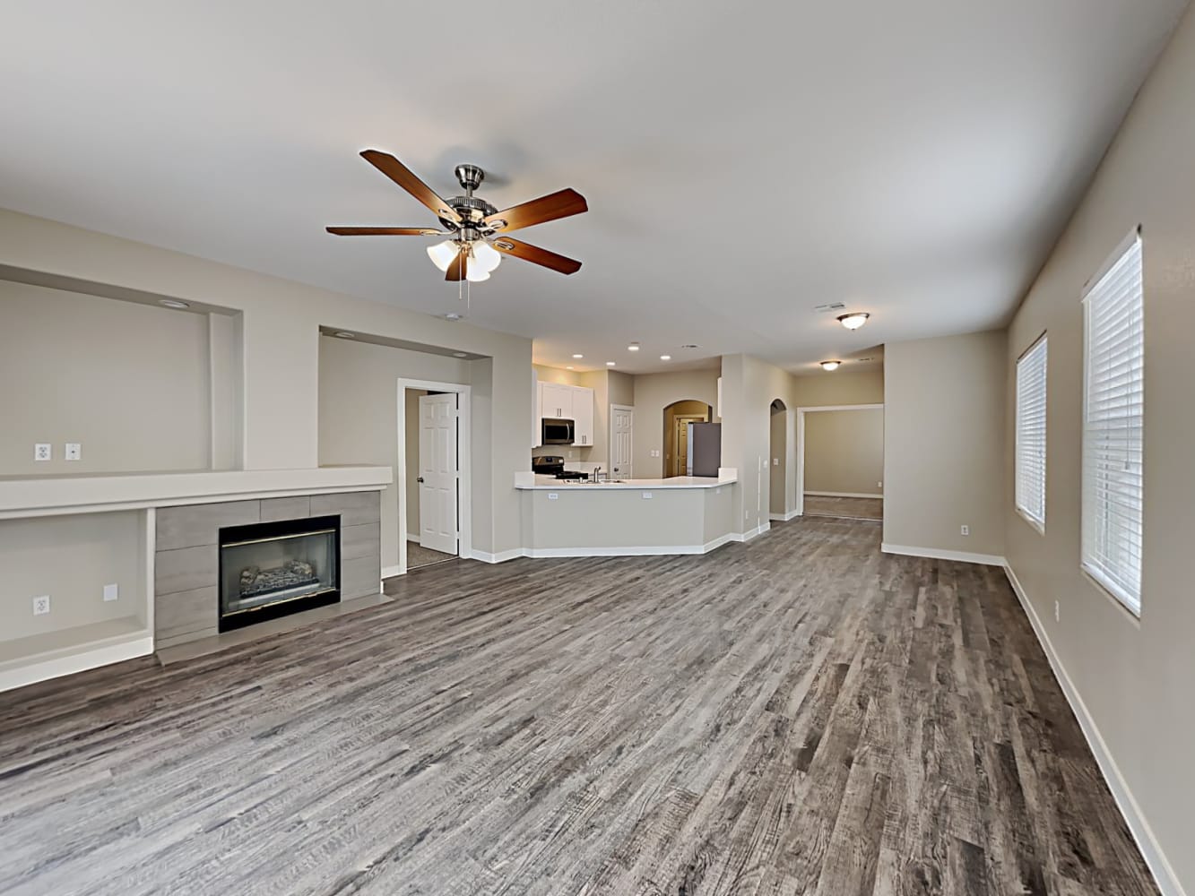 7912 Horn Tail Ct photo 3
