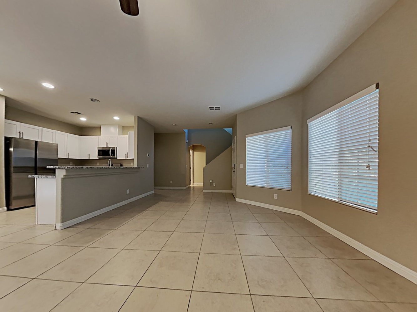 9639 Vega Carpio Ave photo 4