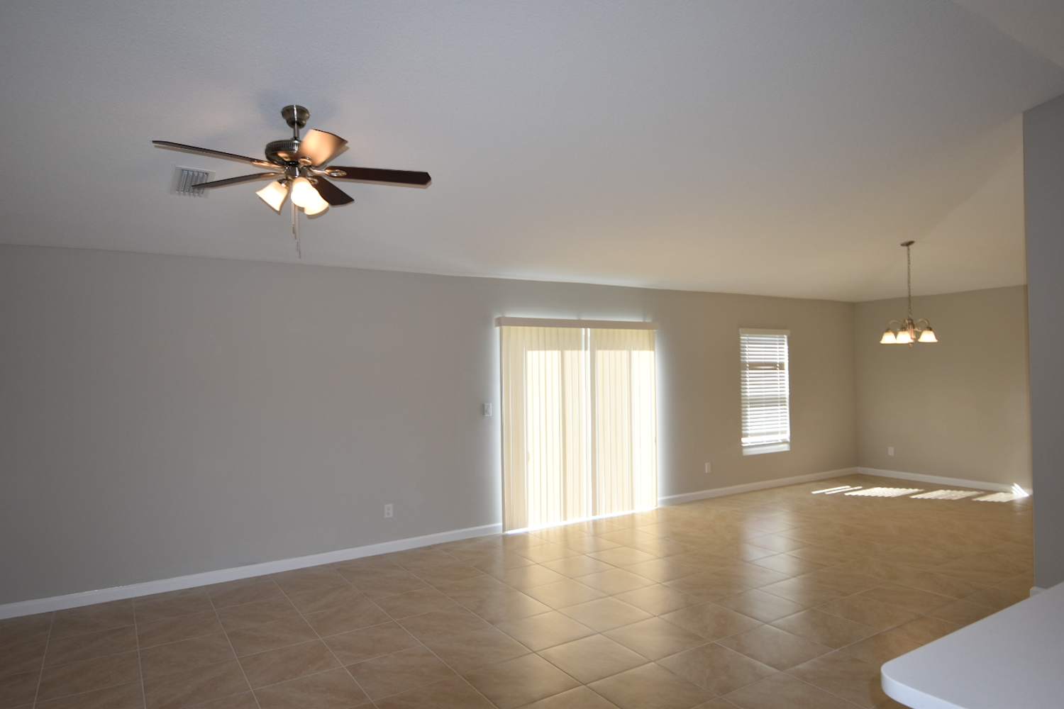 1650 SW Merchant Lane photo 2