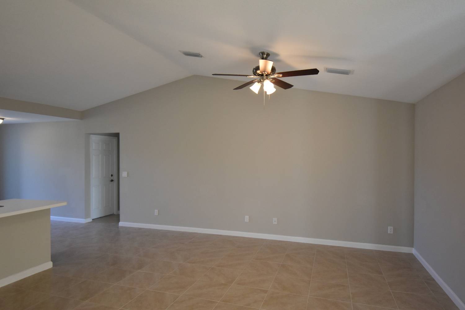 1650 SW Merchant Lane photo 3