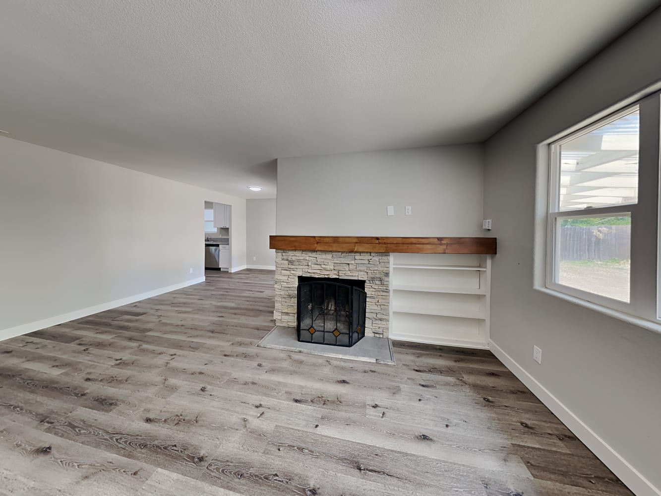 2611 Barbera Way photo 4