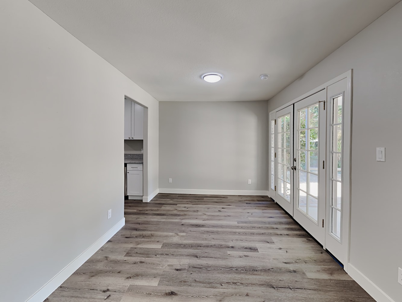 2611 Barbera Way photo 5