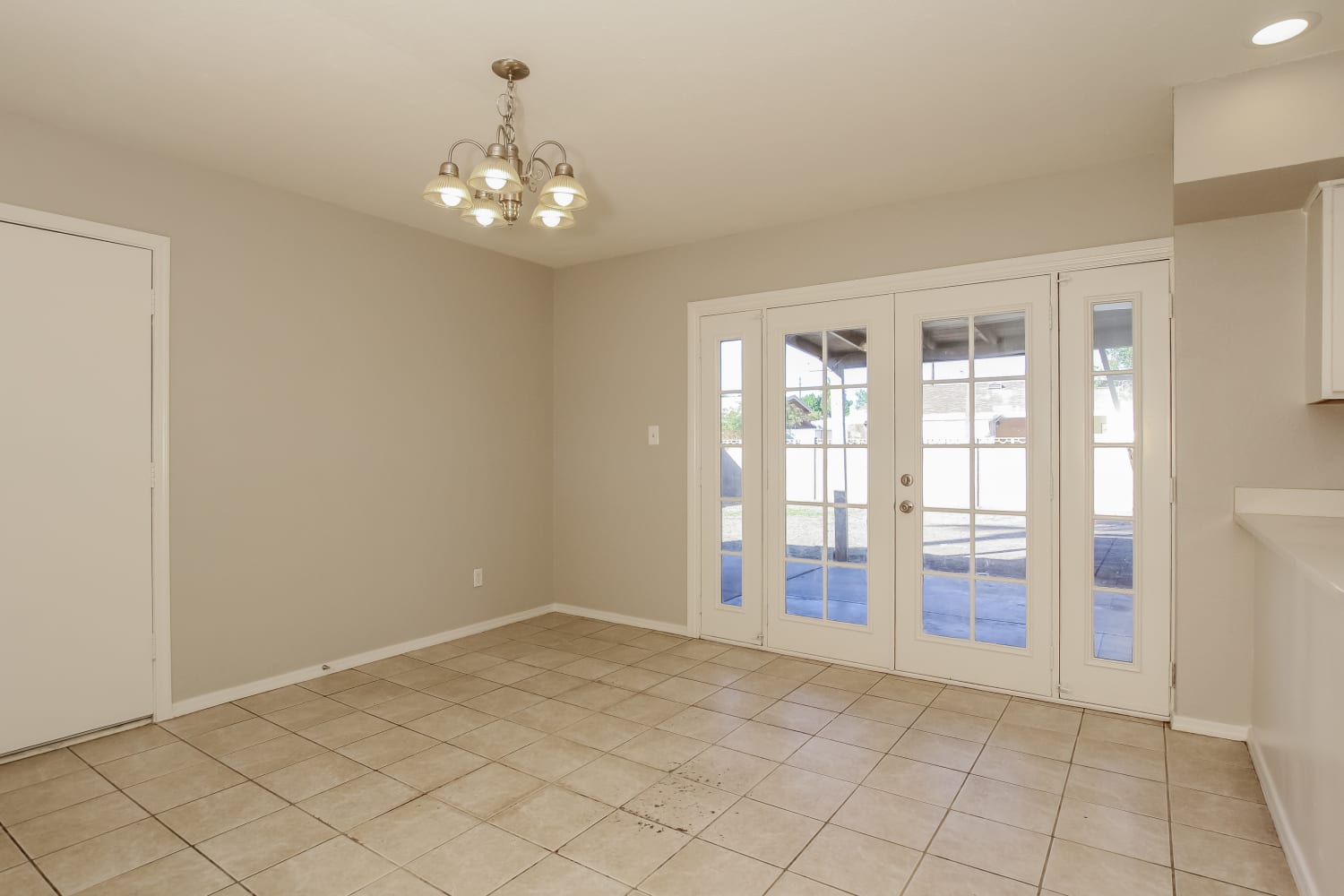 3514 W Royal Palm Rd photo 5