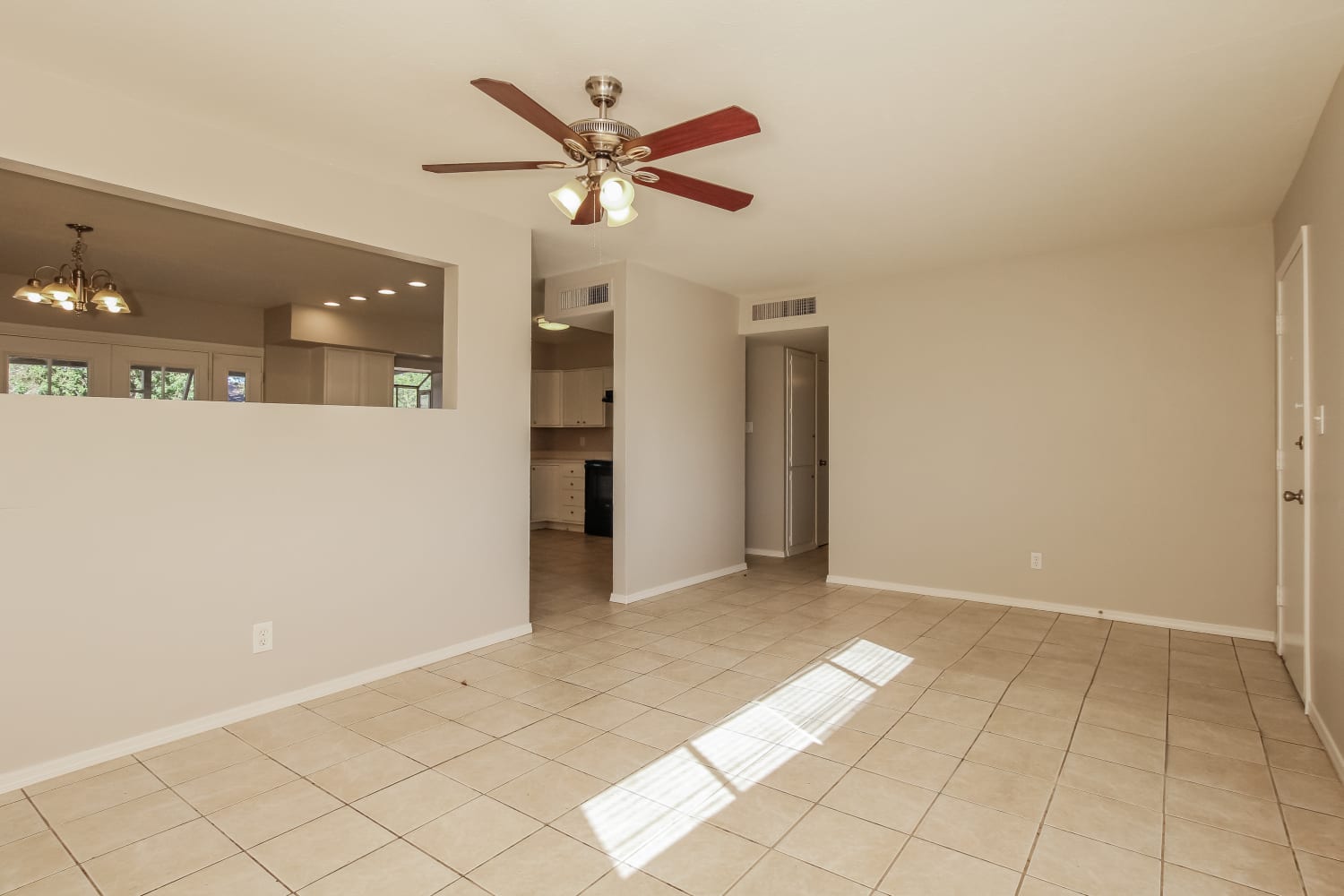 3514 W Royal Palm Rd photo 4