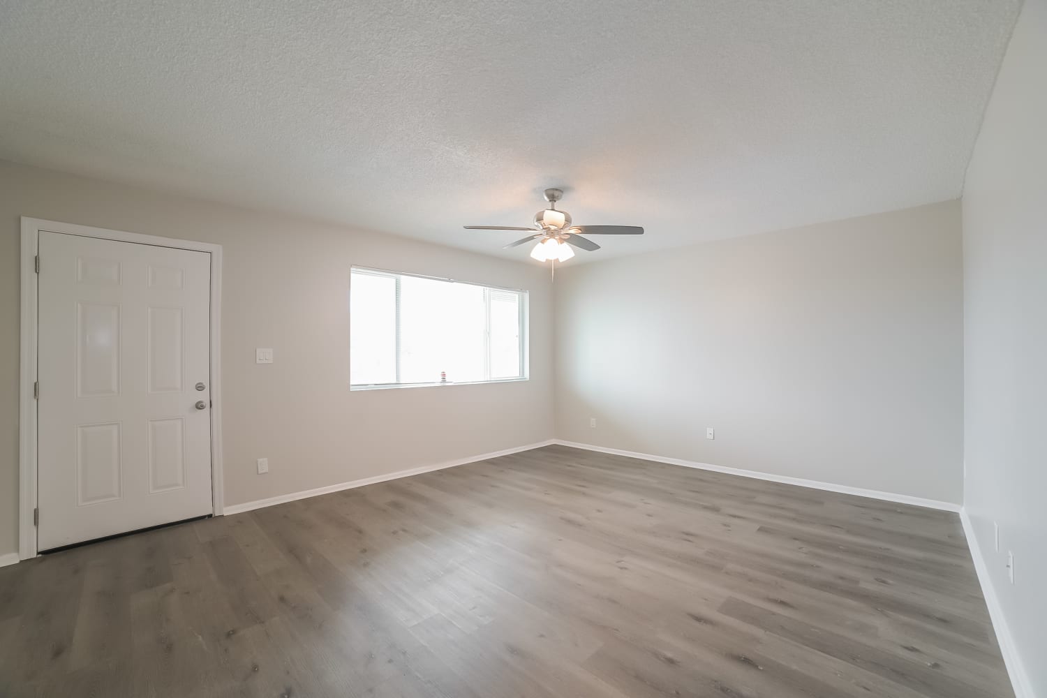 11447 N 43Rd Dr photo 2