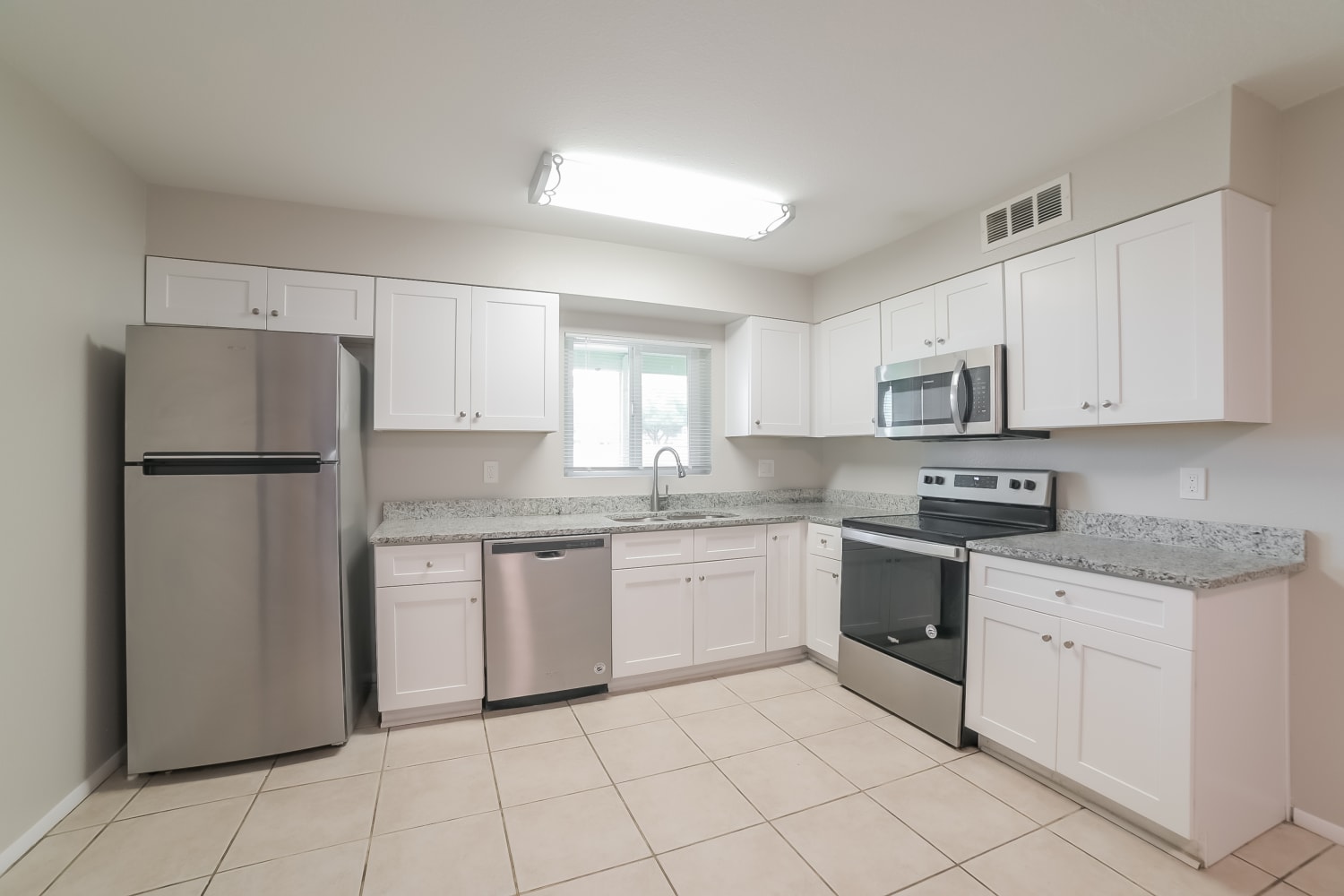 11447 N 43Rd Dr photo 4