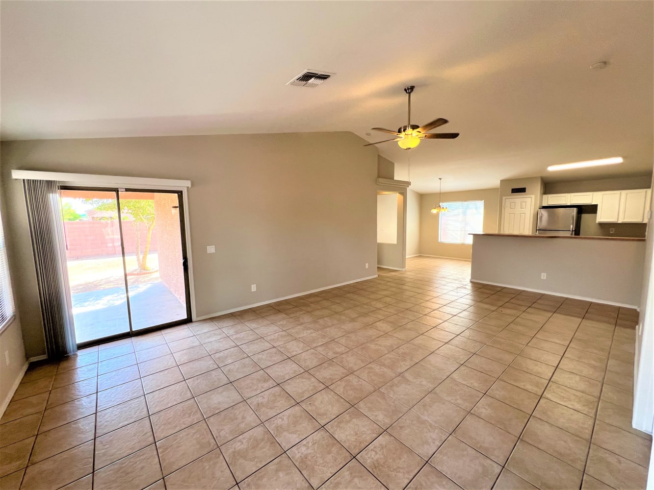 14702 N 124Th Ln photo 3