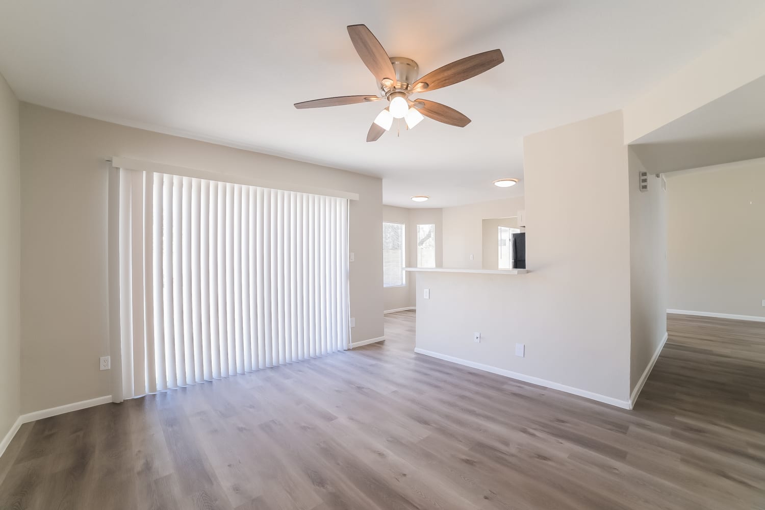 3711 W Camino Real Glendale, AZ 85310 photo 3