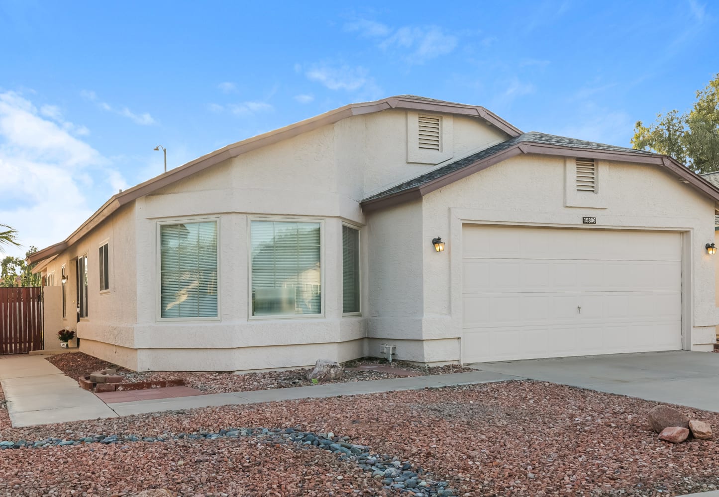 15306 N 85th Dr Peoria, AZ 85381 photo 2