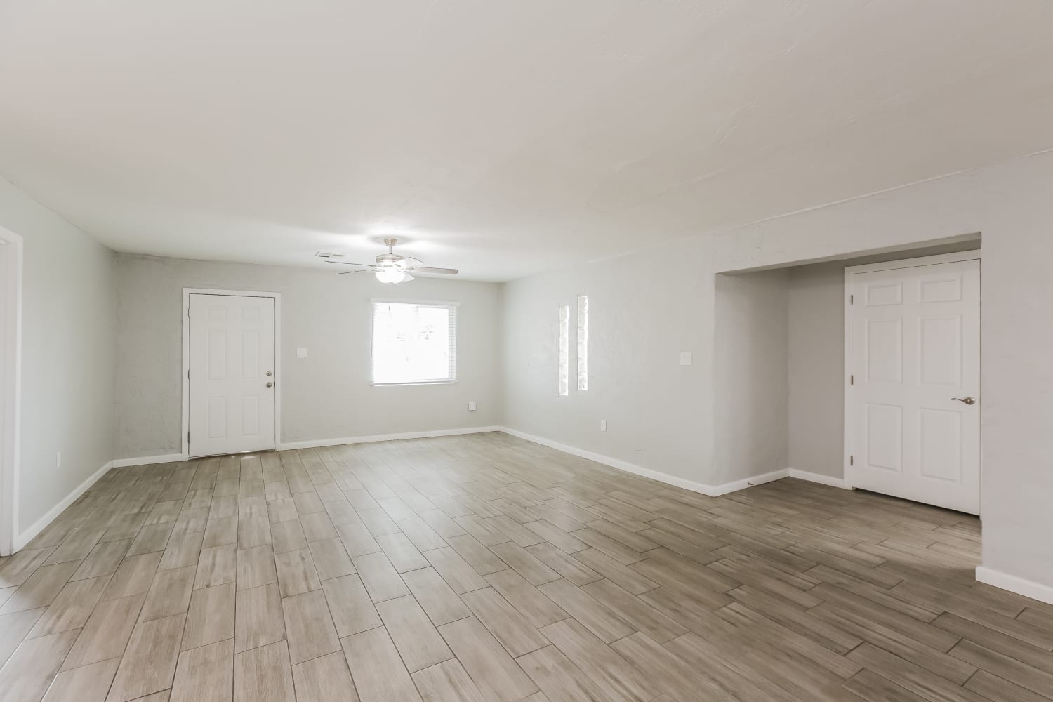 11235 W Hopi St photo 5