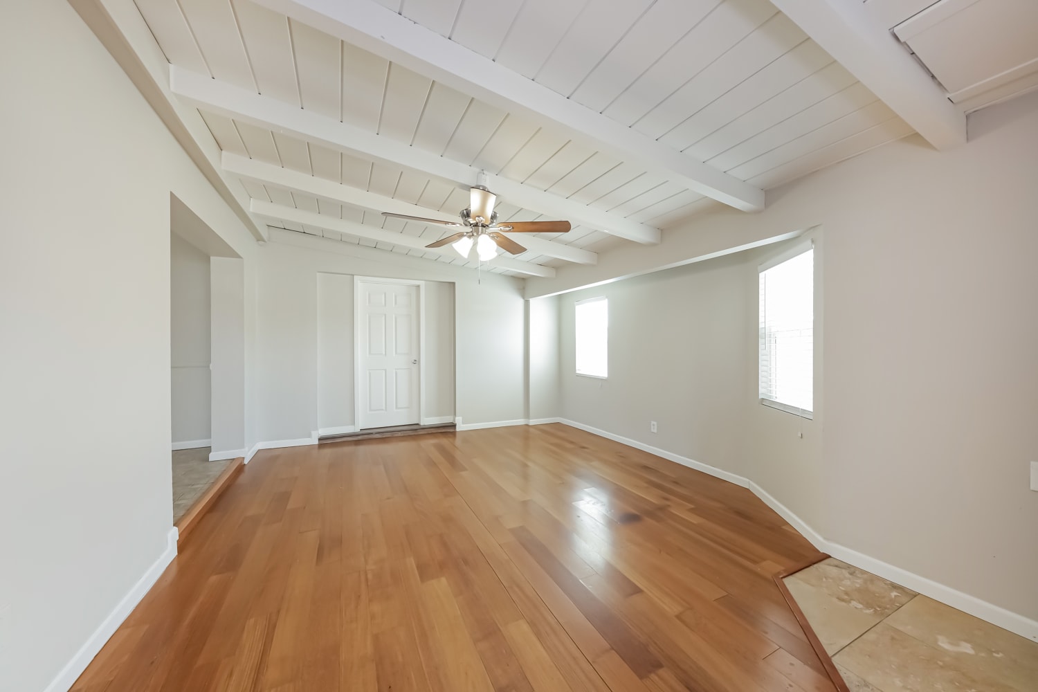601 W Oraibi Dr photo 5
