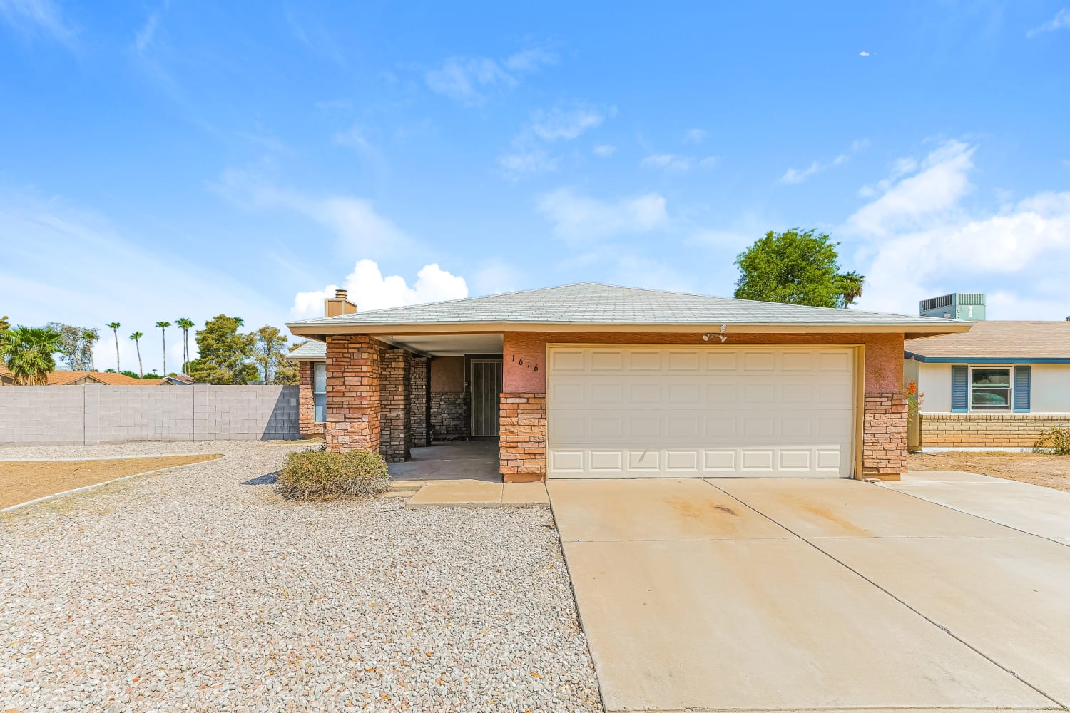 1616 W Los Arboles Pl Chandler, AZ 85224 photo 2