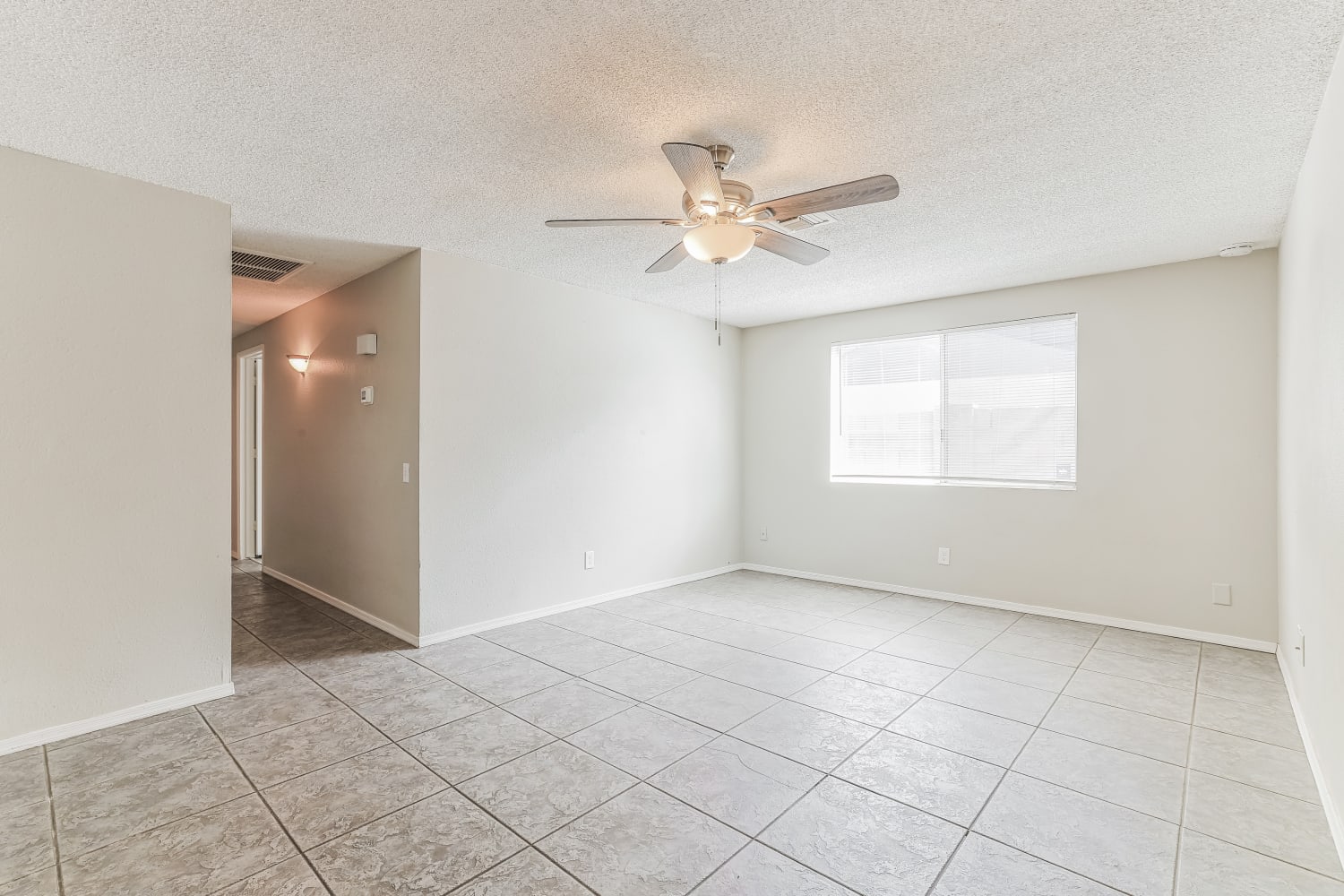 1616 W Los Arboles Pl Chandler, AZ 85224 photo 4