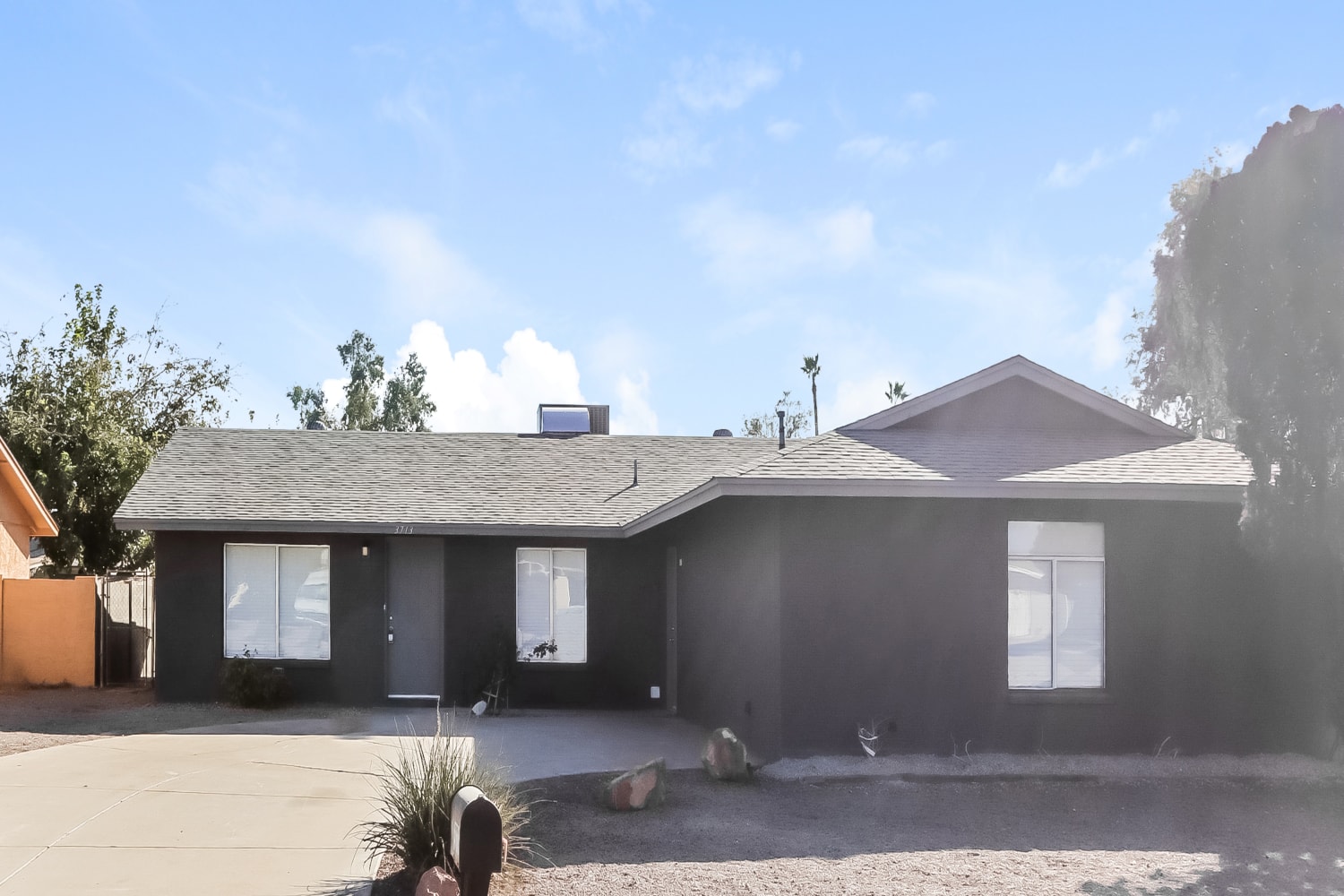 3713 W Evans Dr Phoenix, AZ 85053 photo 2
