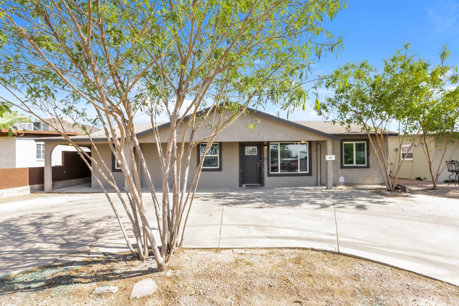 816 E Mountain View Rd Phoenix, AZ 85020 photo 2