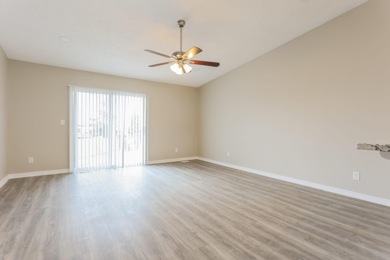 5752 S Perth Place photo 2