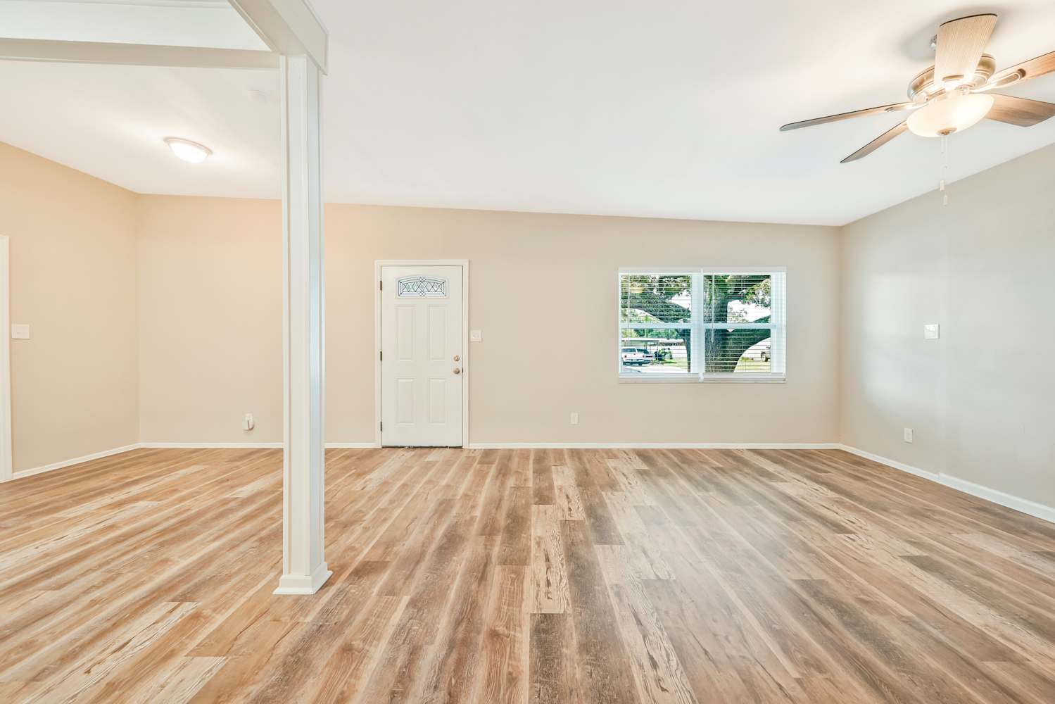 4805 Basswood Ln photo 2