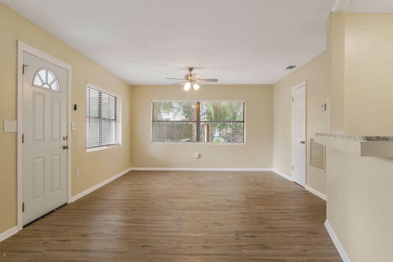 5119 Divot Ct photo 5