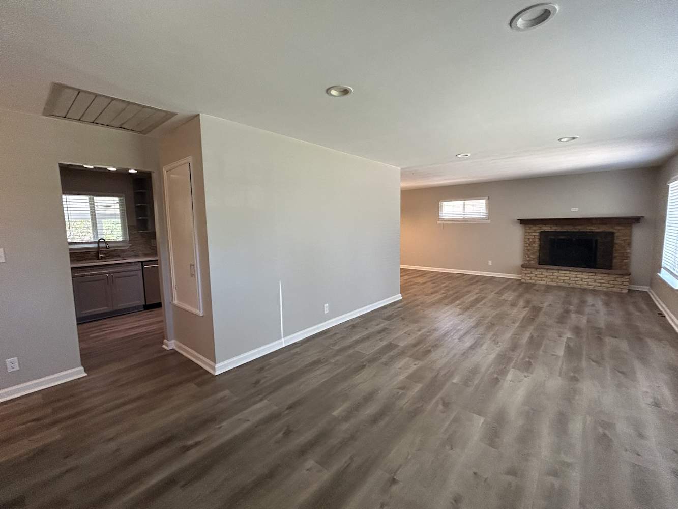 8531 Crescent Drive photo 4