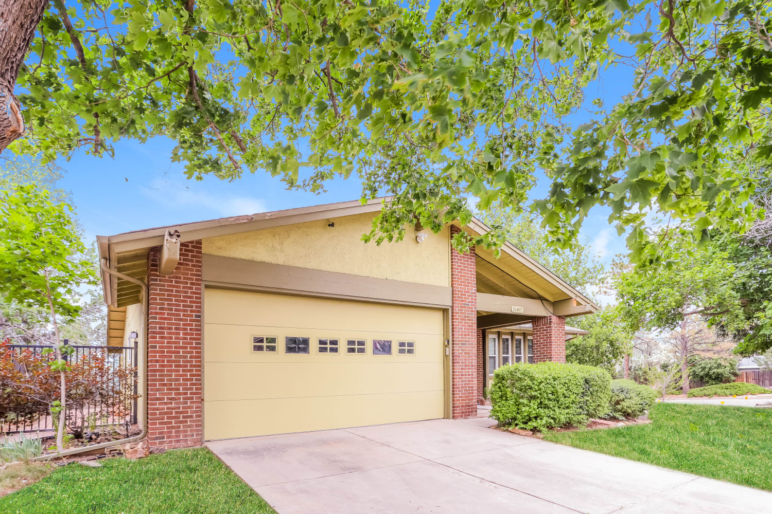 15497 E Jarvis Place photo 2