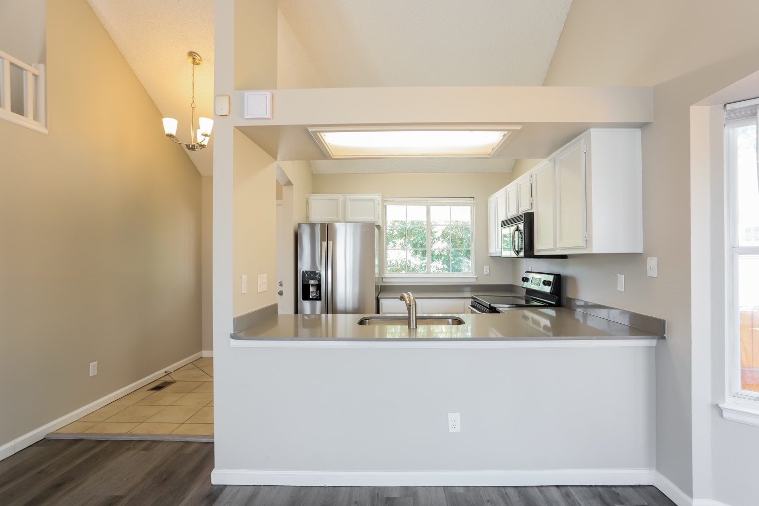21051 E 46Th Avenue photo 5