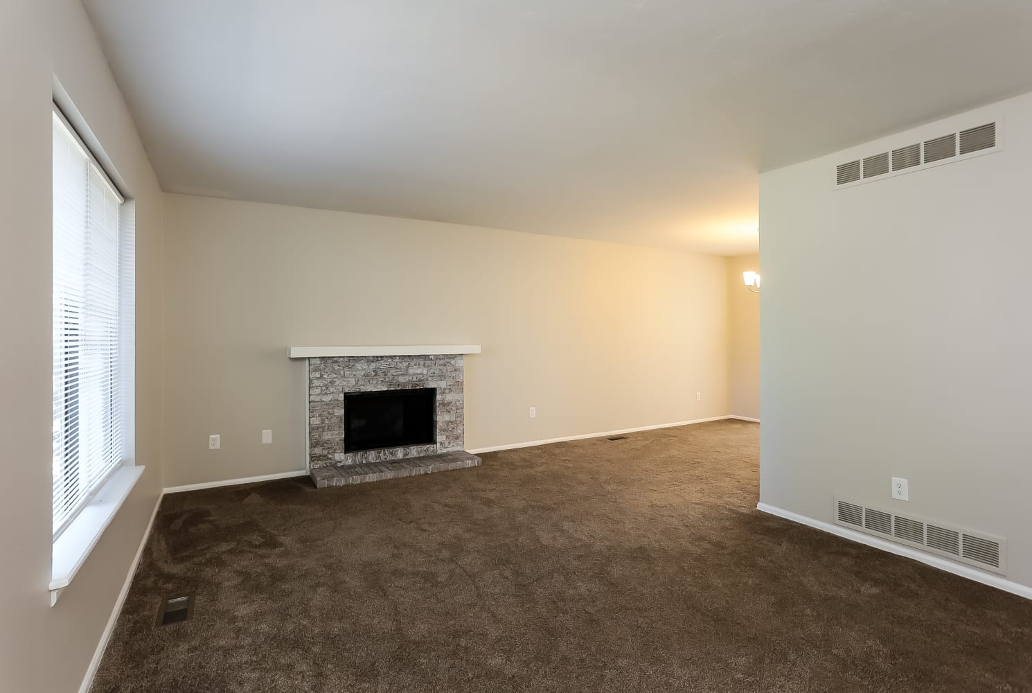 16531 E Princeton Place photo 2